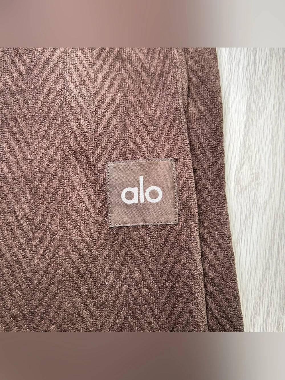 ALO YOGA Winter Break Micro Corduroy Top & Wide Leg Pant Lounge Set Espresso S